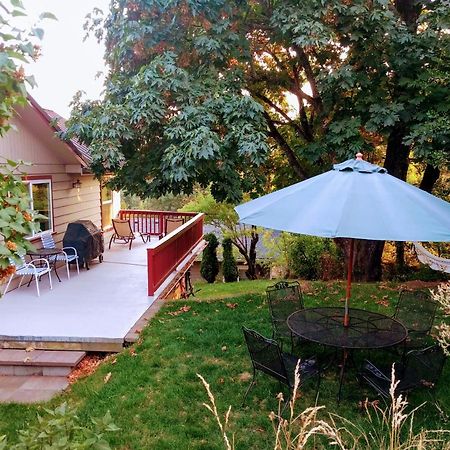 Downtown White Salmon View Home Bagian luar foto