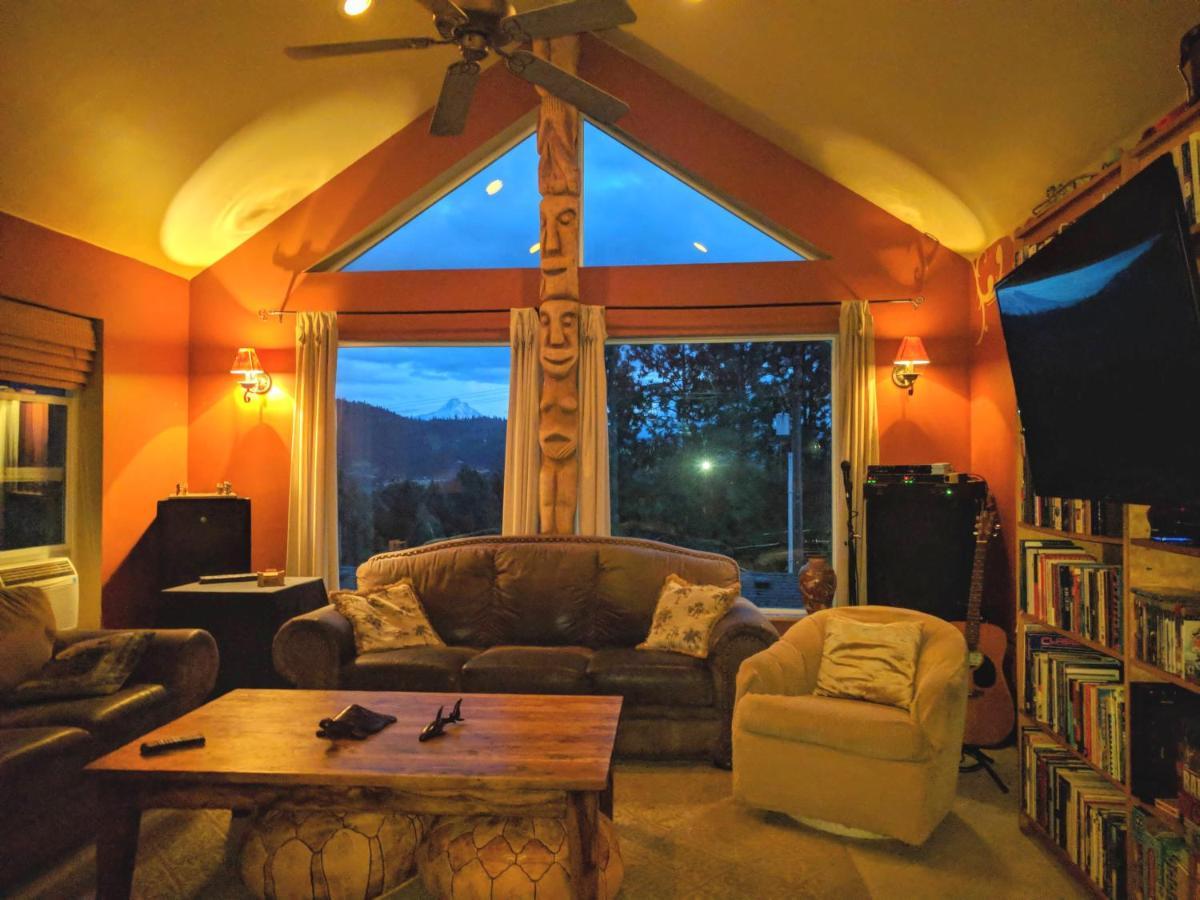 Downtown White Salmon View Home Bagian luar foto